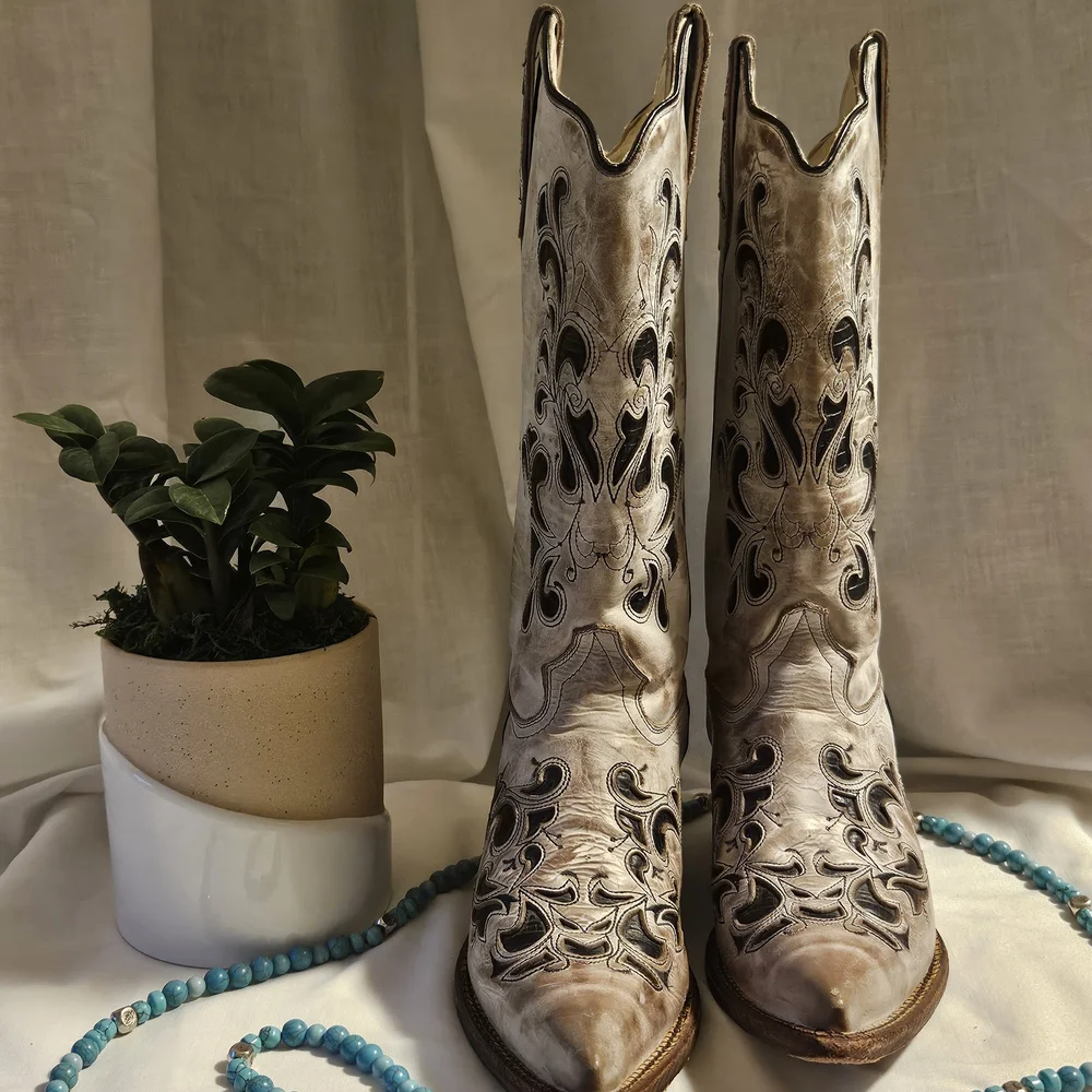 J.B. Dillon Cream and Black Cowboy Boots - Picture 1 of 11